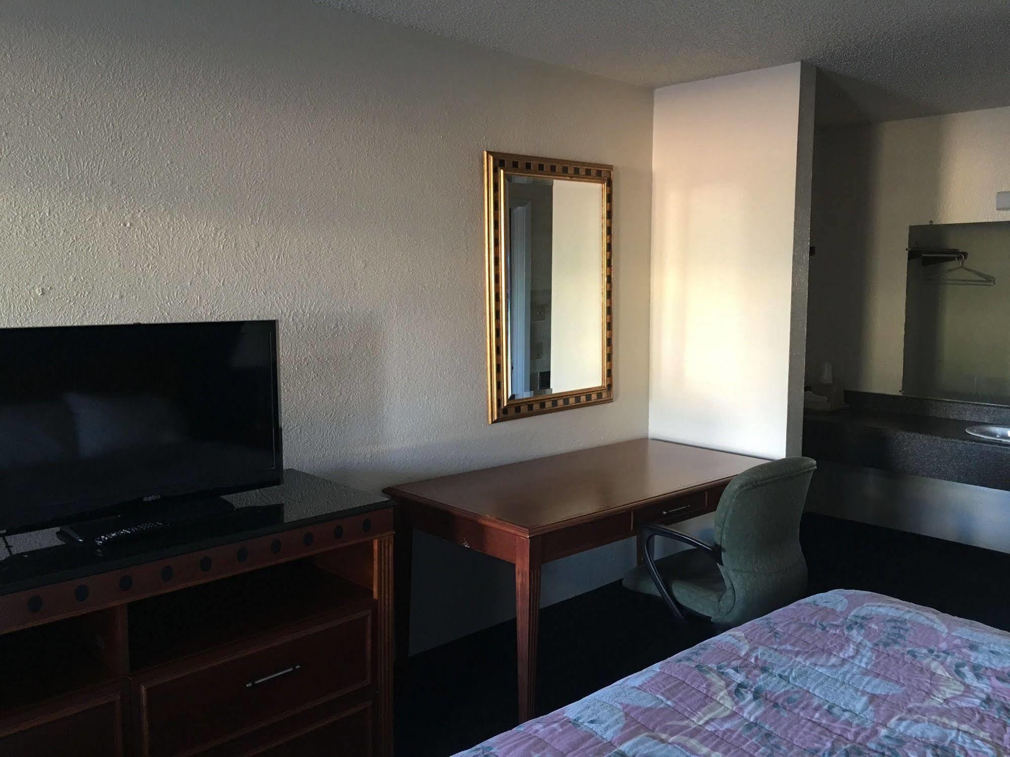 Chaparral Motel
