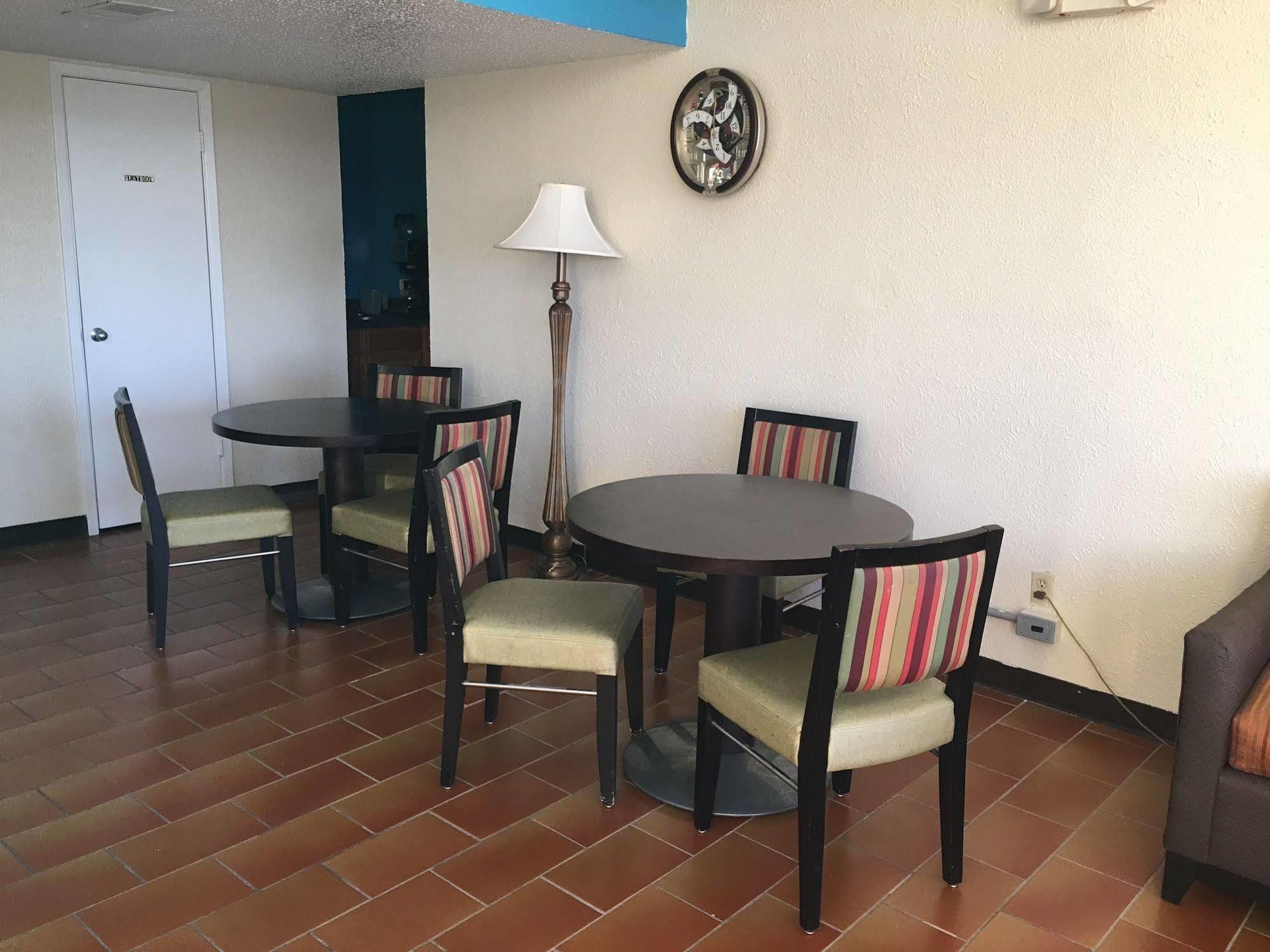 Motel Chaparral